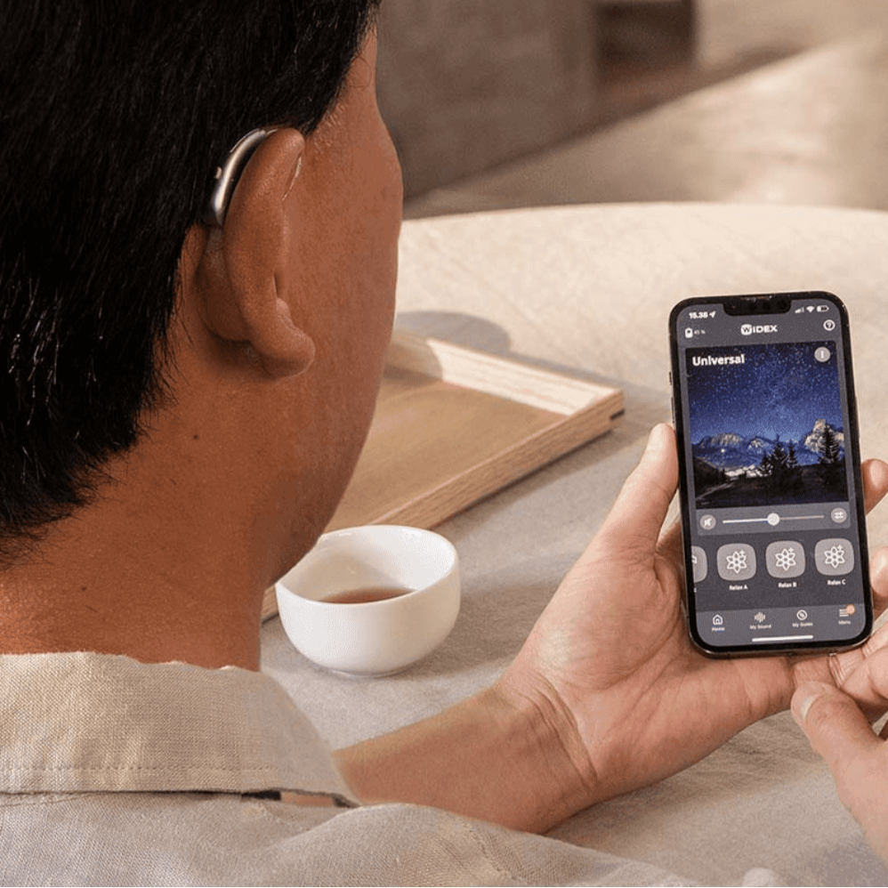 Widex Moment SHEER RIC Kit MRR4D 440 Bluetooth Digital Hearing Rechargeable Hearing Aid